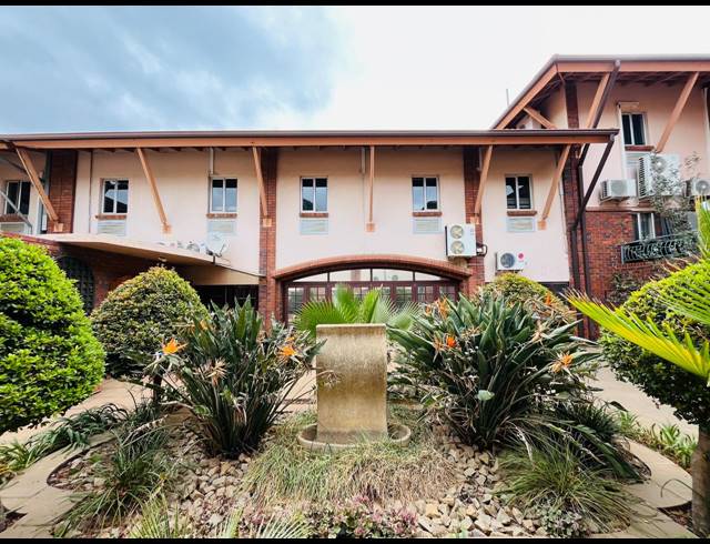 2,000M² OFFICE FOR SALE IN RANDJESPARK
